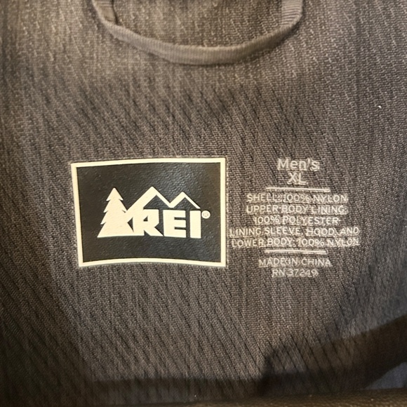 REI Mens Rainjacket/Parka, Charcoal Gray, Size XL - Picture 11 of 15